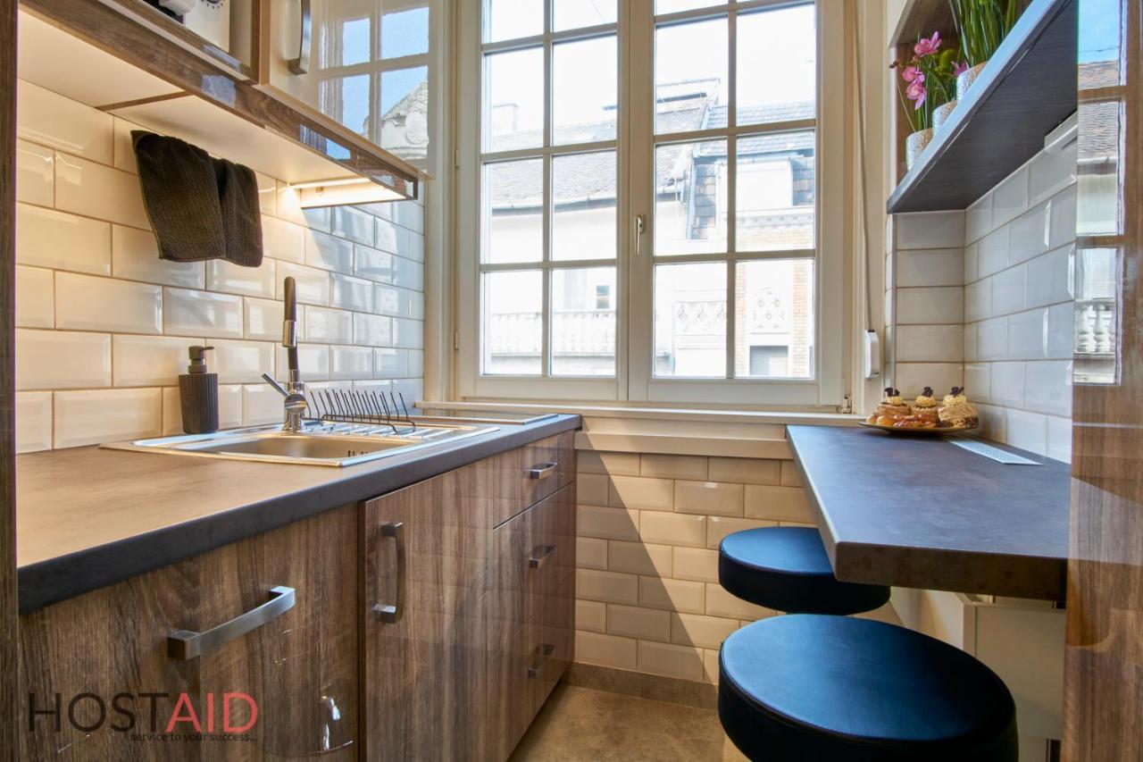 R7 Design Apartment - Hostaid بودابست المظهر الخارجي الصورة